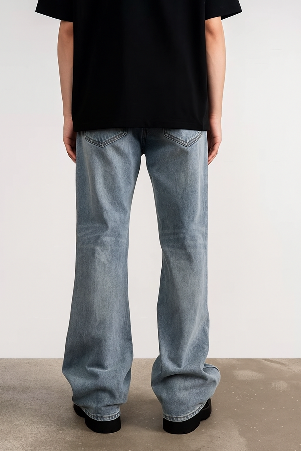 ZAPRE Relaxed Fit Light Blue Jeans